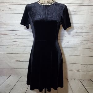 One Clothing Velvet Dress Rhinstone Collar Large